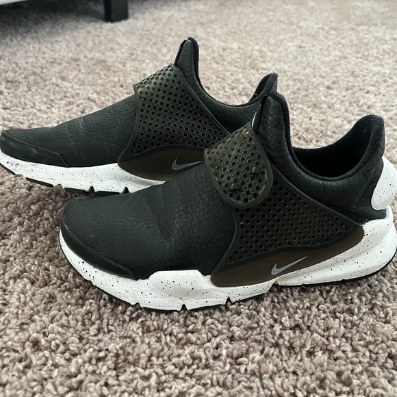 Nike Shoes - Women’s Nike Dart Shoes